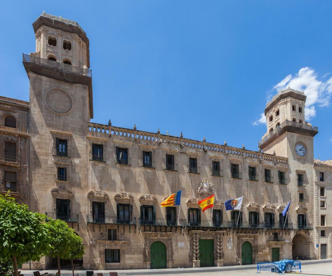 Teatro Centro Alicante Exterior foto