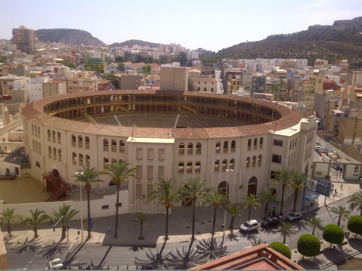 Teatro Centro Alicante Exterior foto